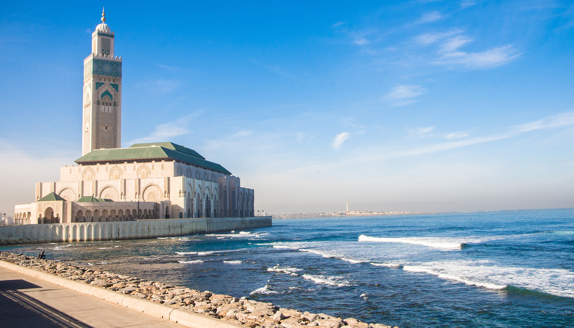 picture of a mosque and the beach next to it in Casablanca, Morocco
